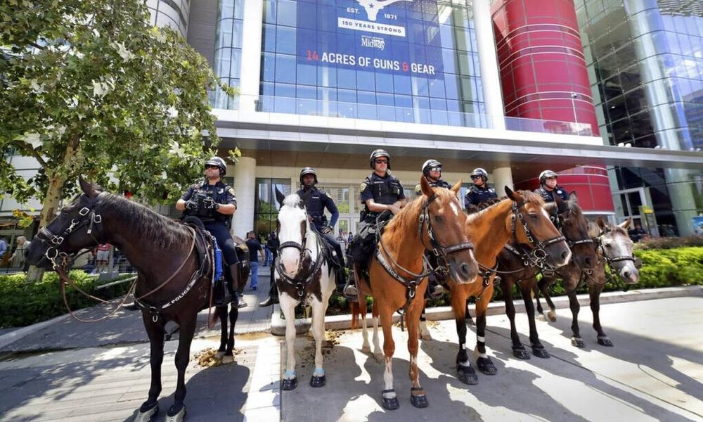 ΗΠΑ: Αντιδράσεις από τους υπέρμαχους της οπλοκατοχής-«Δεν μπορείτε να κατηγορείτε το όπλο»
